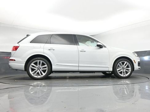 Used 2018 Audi Q7 3.0T Prestige w/ Prestige Package image 16