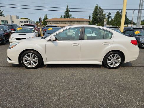 Used 2013 Subaru Legacy 2.5i Limited AWD/4WD image 7