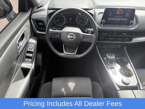 Used 2025 Nissan Rogue SV AWD/4WD image 22