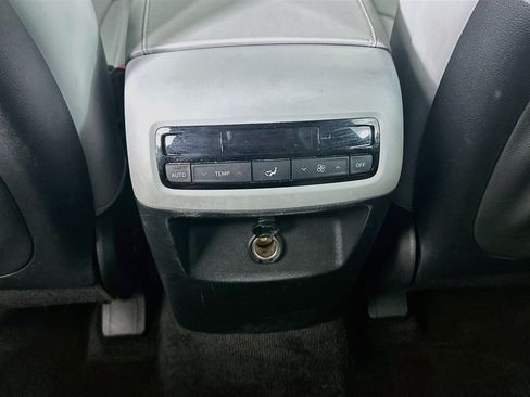 Used 2024 Hyundai Palisade SEL FWD image 28