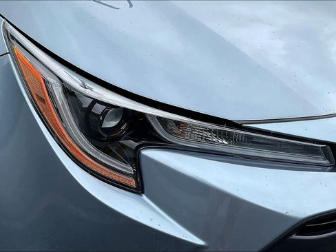 Used 2024 Toyota Corolla LE FWD image 27