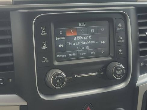 Used 2017 RAM 1500 Classic SLT AWD/4WD image 17