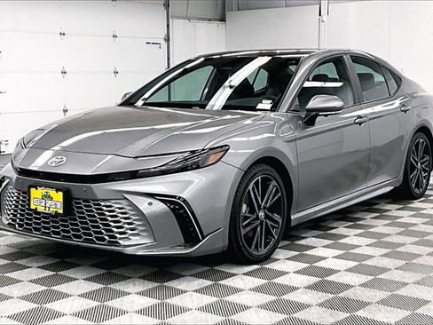 Used 2026 Toyota Camry XSE image 11