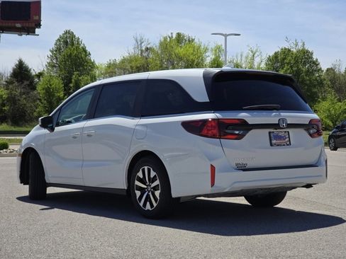 New 2026 Honda Odyssey EX-L image 18