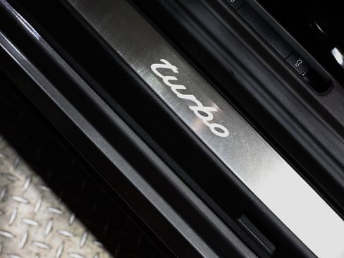 Used 2019 Porsche 911 Turbo image 21