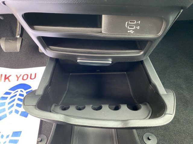 New 2027 Chrysler Pacifica Select FWD image 12