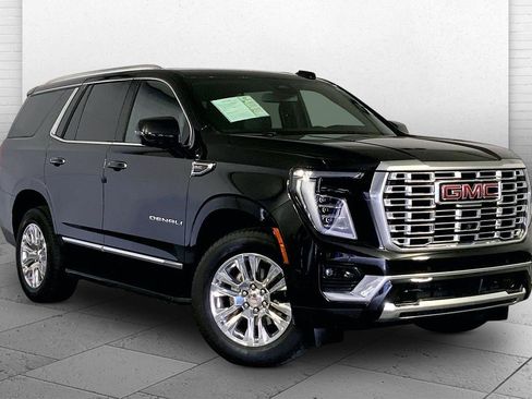 Used 2025 GMC Yukon Denali AWD/4WD image 1