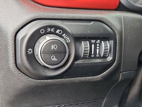 Used 2020 Jeep Gladiator Rubicon w/ Cold Weather Group image 20