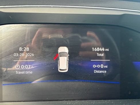 Used 2023 Volkswagen Tiguan SE w/ Panoramic Sunroof Package FWD image 22