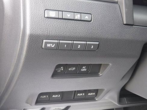 Used 2026 Lexus GX 550 image 18