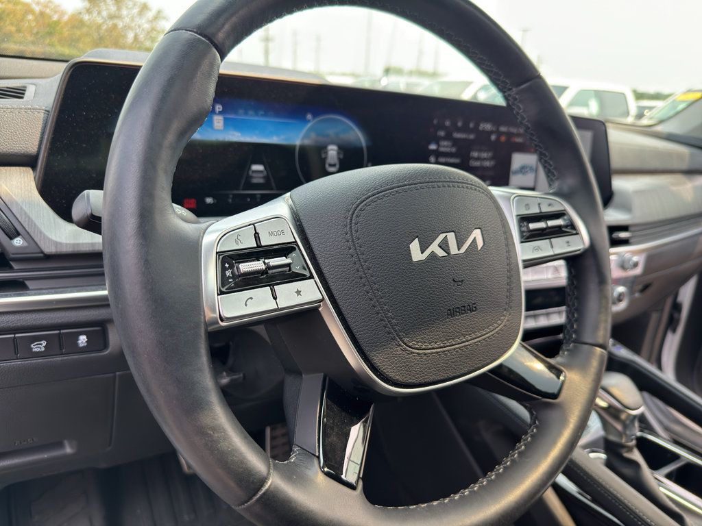 Used 2024 Kia Telluride SX AWD/4WD image 17