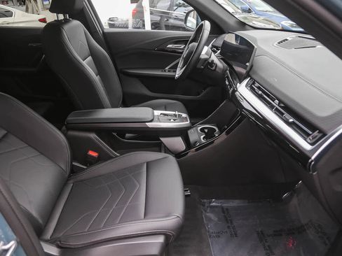 Used 2025 BMW X2 xDrive28i w/ Convenience Package image 12