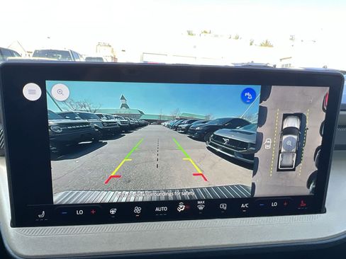 Certified 2025 Ford Maverick Lariat w/ 4K Tow Package image 19