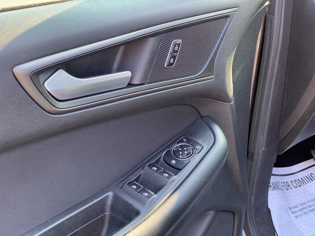 Used 2016 Ford Edge SE FWD image 11