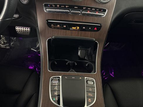 Used 2022 Mercedes-Benz GLC 300 image 18