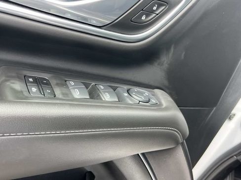 Used 2024 Chevrolet Tahoe LT AWD/4WD image 34