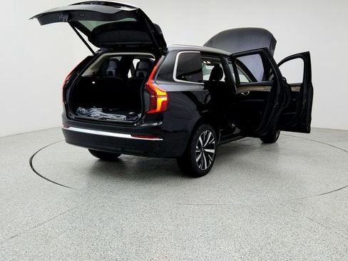 New 2026 Volvo XC90 B5 Core image 11