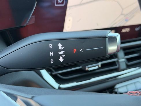 New 2026 Chevrolet Equinox EV RS image 18