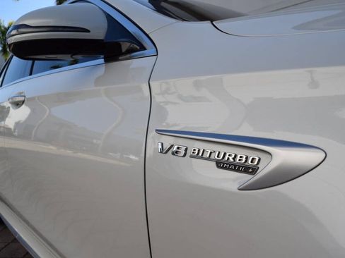 Used 2018 Mercedes-Benz E 63 AMG S image 32