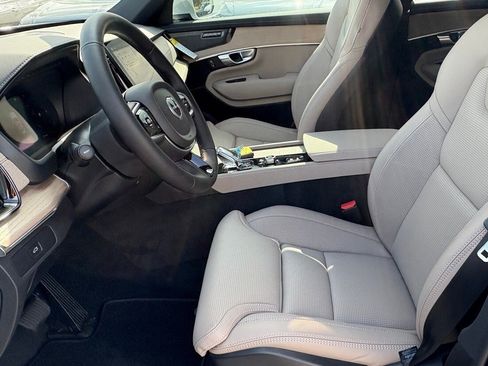 New 2026 Volvo XC90 B6 Ultra image 16