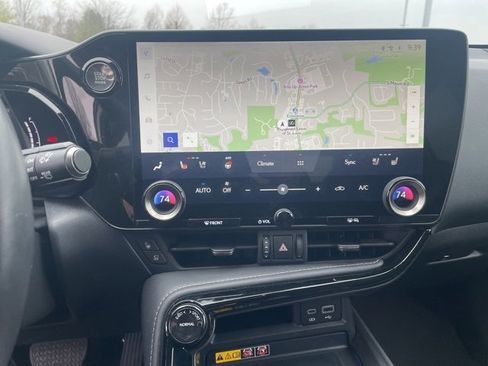 Used 2025 Lexus NX 350 AWD w/ Luxury Package image 9