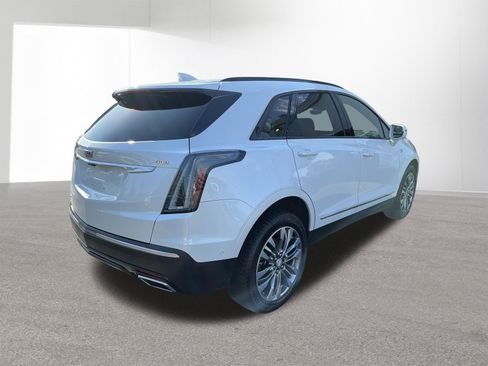Used 2020 Cadillac XT5 Sportv AWD/4WD image 3