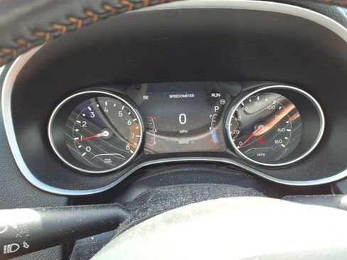 Used 2020 Jeep Compass Limited AWD/4WD image 9