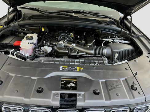 Used 2023 Jeep Grand Cherokee L Limited image 37