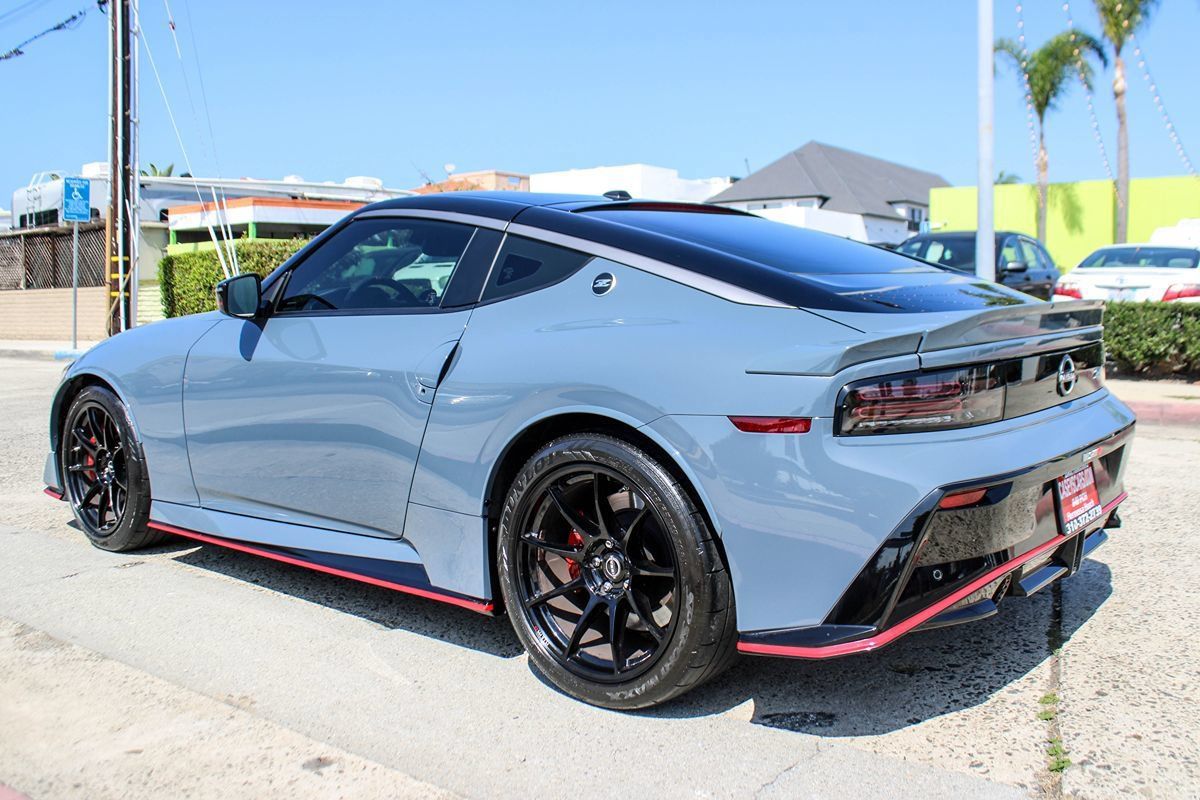 Used 2024 Nissan Z NISMO w/ Floor Mat Package RWD image 3