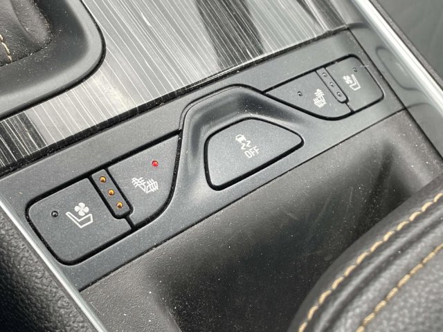 Used 2017 Chevrolet Impala Premier w/ Enhanced Convenience Package FWD image 29