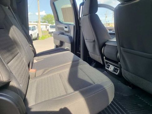 Used 2022 Chevrolet Silverado 1500 LT AWD/4WD image 22
