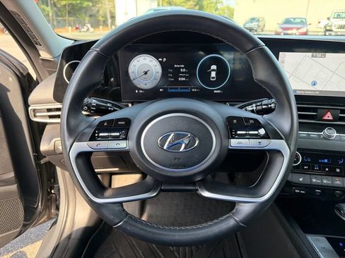 Used 2023 Hyundai Elantra SEL w/ Convenience Package FWD image 15