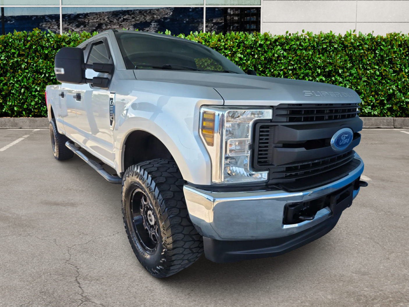 Used 2019 Ford F250 XL w/ Power Equipment Group AWD/4WD image 1