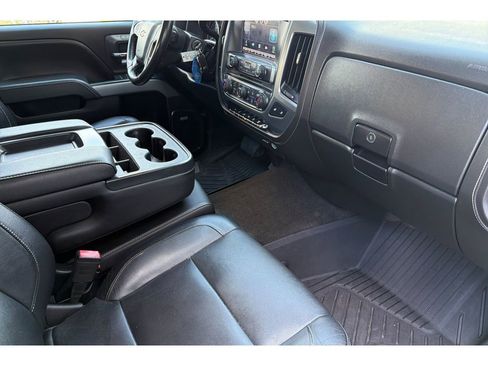 Used 2015 Chevrolet Silverado 2500 LTZ AWD/4WD image 17