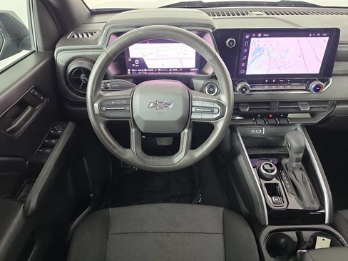 Used 2024 Chevrolet Colorado Trail Boss w/ Technology Package AWD/4WD image 32