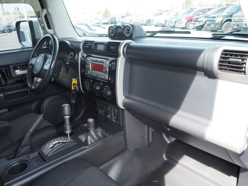 Used 2014 Toyota FJ Cruiser 4WD w/ Upgrade Package image 26