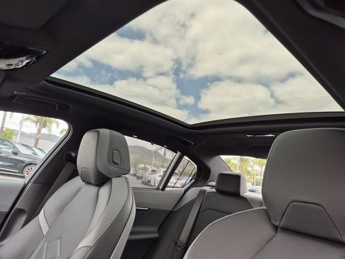 New 2027 BMW 540i xDrive w/ Executive Package AWD/4WD image 28
