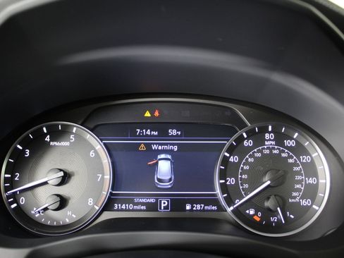 Used 2021 INFINITI QX50 Luxe w/ Appearance Package image 17