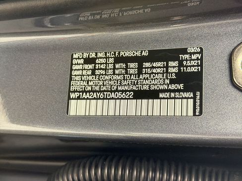 Used 2026 Porsche Cayenne AWD/4WD image 21