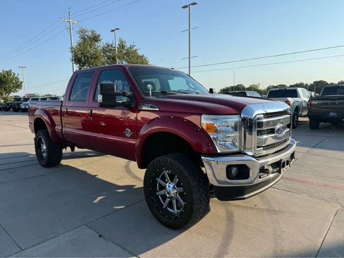 Used 2016 Ford F250 Lariat w/ Lariat Ultimate Package AWD/4WD image 4
