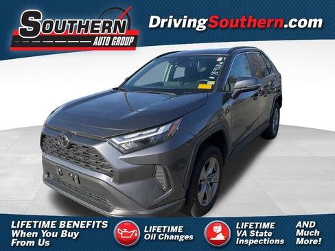 Used 2025 Toyota RAV4 XLE image 1