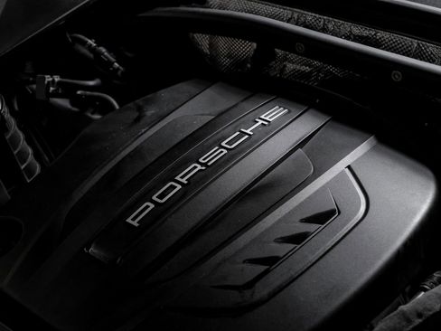 Used 2017 Porsche Macan image 56