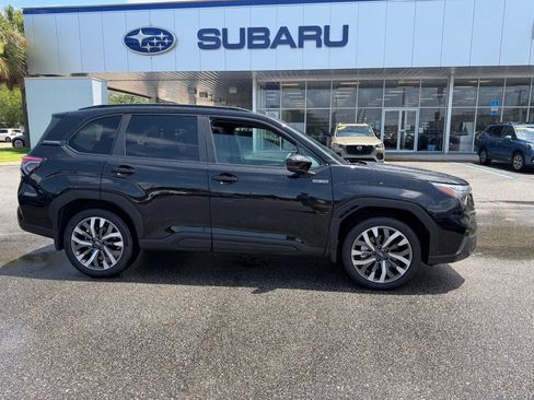 Used 2026 Subaru Forester Touring w/ Touring Hybrid Package AWD/4WD image 2