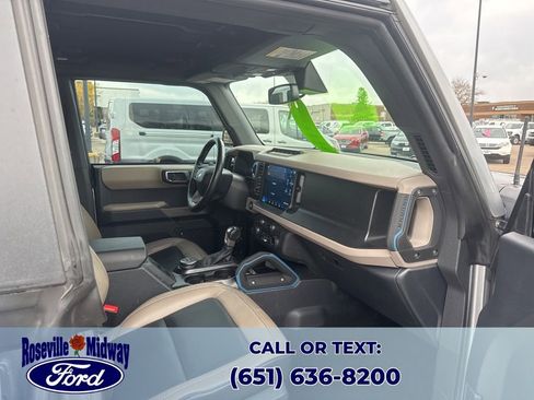 Used 2023 Ford Bronco Wildtrak image 41