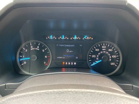 Used 2019 Ford F150 XLT w/ Equipment Group 302A Luxury AWD/4WD image 14