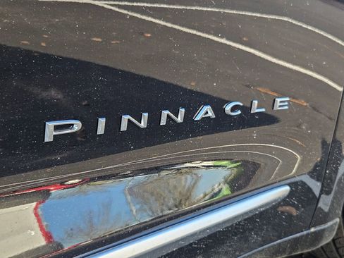 New 2026 Chrysler Pacifica Pinnacle image 37