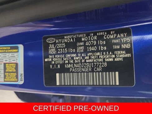Certified 2025 Hyundai Elantra Limited FWD image 36