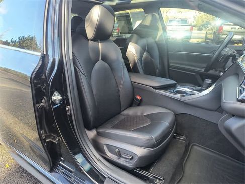 Used 2020 Toyota Camry XSE image 24