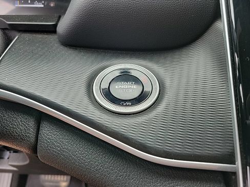 Used 2025 Jeep Grand Cherokee L Laredo AWD/4WD image 23