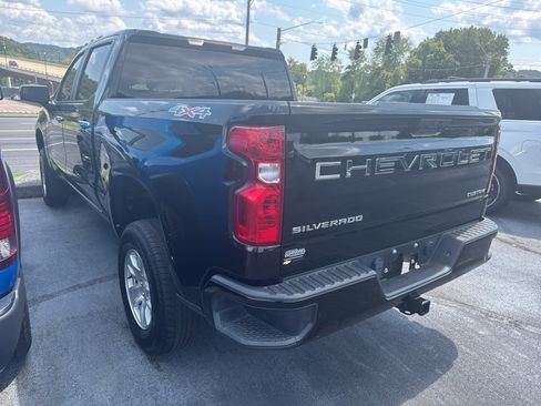 Used 2023 Chevrolet Silverado 1500 Custom AWD/4WD image 6